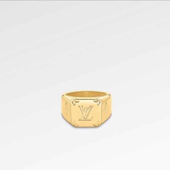 Louis Vuitton Men’s MONOGRAM SIGNET RING - Picture 2 of 7